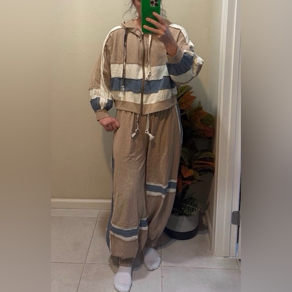 POL Hoodie and Jogger Set Size Medium NWOT - Picture 13 of 13